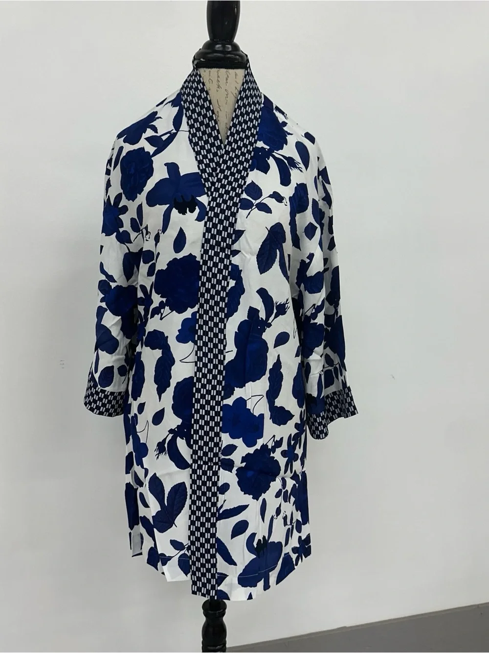 Cabi Botanical floral kimono jacket - Picture 2 of 10
